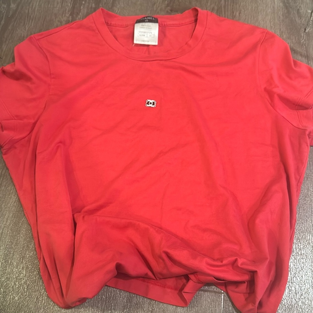 CHANEL vintage pink t shirt